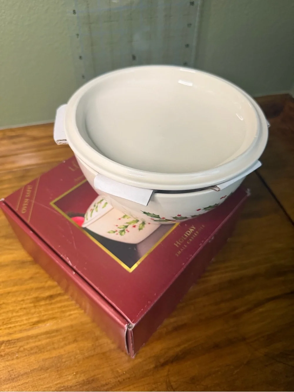 Lenox Holiday Holly Covered Casserole Dish - White, Green, Red